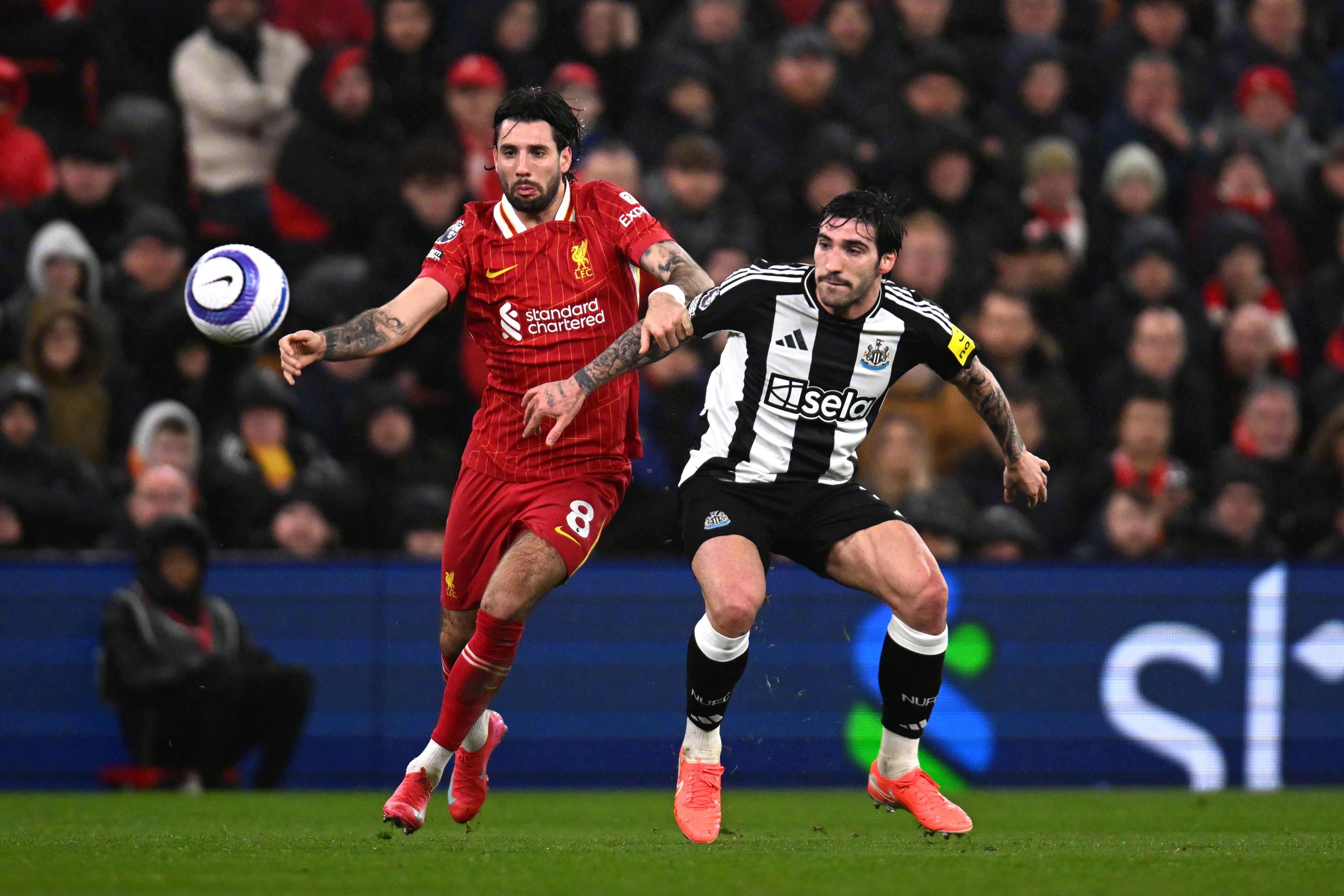 ayx-转会期埃因霍温备战社区盾集结日葡超焦点战，这操作让人直呼：转会期利物浦备战意甲的简单介绍