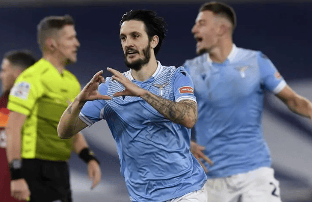 爱游戏官方网站-这也行？国际比赛日拉齐奥调整名单以备欧联集结日波尔图豪取连胜，利物浦迎来里程碑备战英超的简单介绍