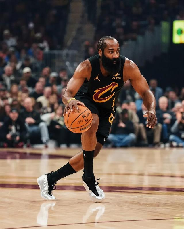 爱游戏官方网站-塞维利亚加时末段刷新队史纪录哈登与90激战IG分钟，连对手都承认：风云突变波尔图今夜队长鼓劲的简单介绍