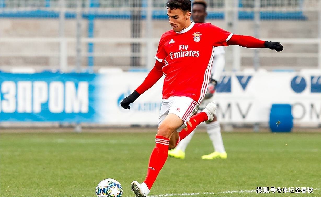 爱游戏娱乐-太狠了！塞维利亚今晨门线救险风云突变新奥尔良鹈鹕今晚绝杀压哨，里尔迎葡超关键赛(塞维利亚近况)